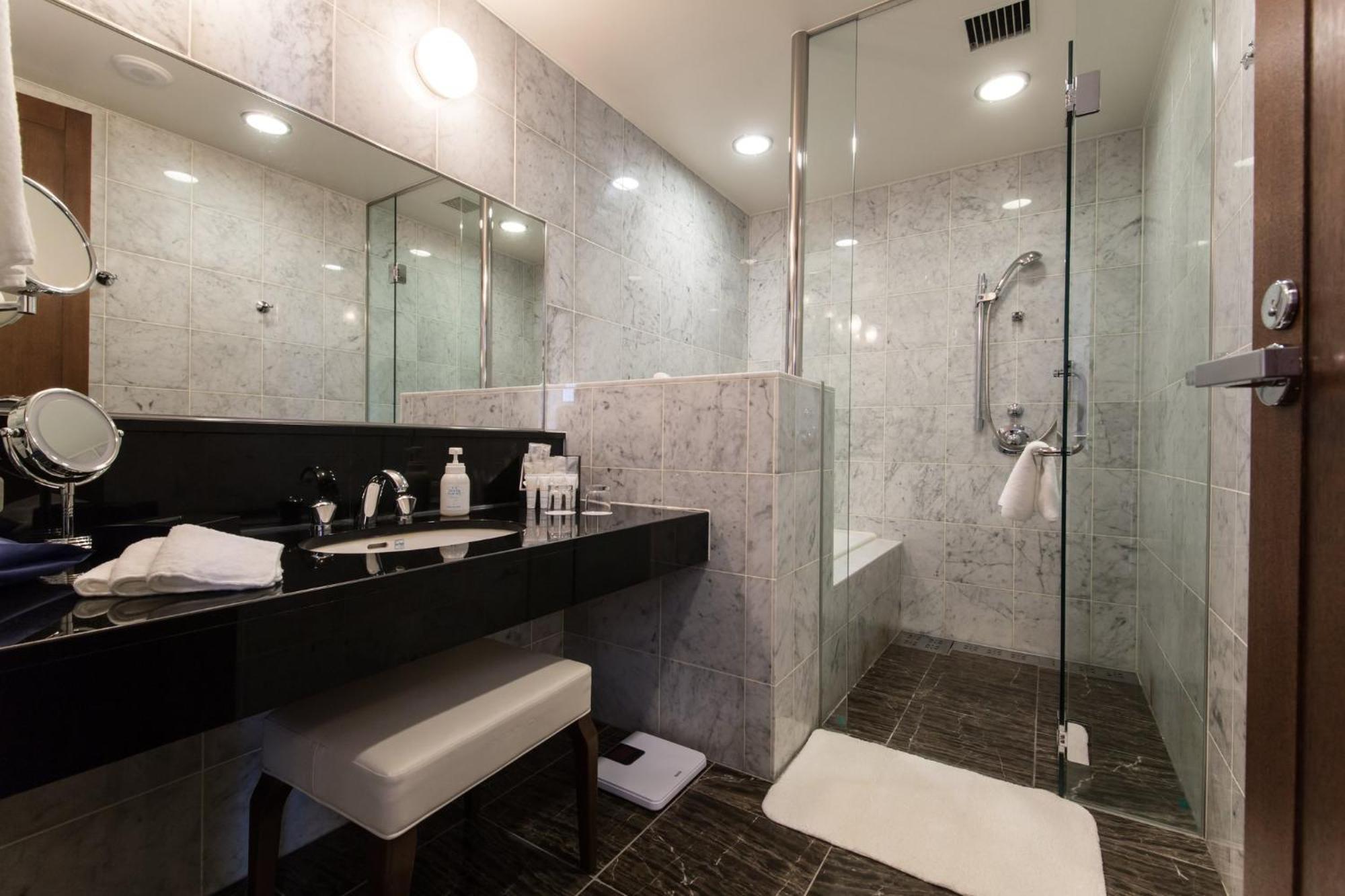 Отель Ana Crowne Plaza Yonago By Ihg Экстерьер фото