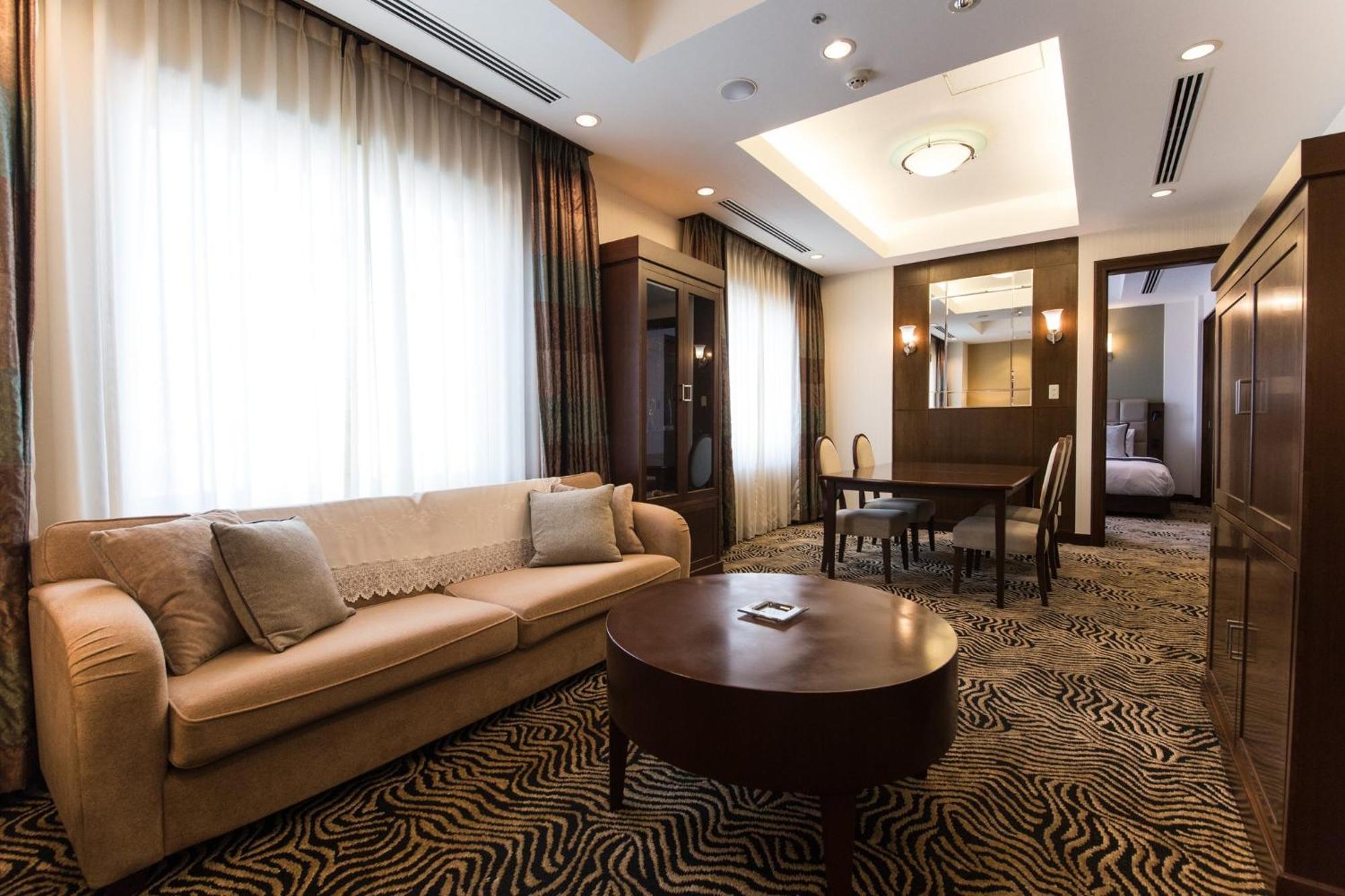 Отель Ana Crowne Plaza Yonago By Ihg Экстерьер фото